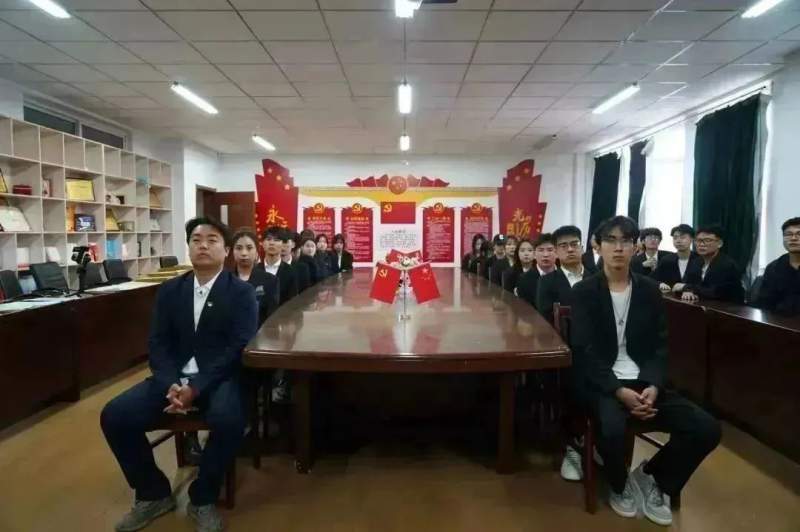 1712998051904301.jpg 640.jpg