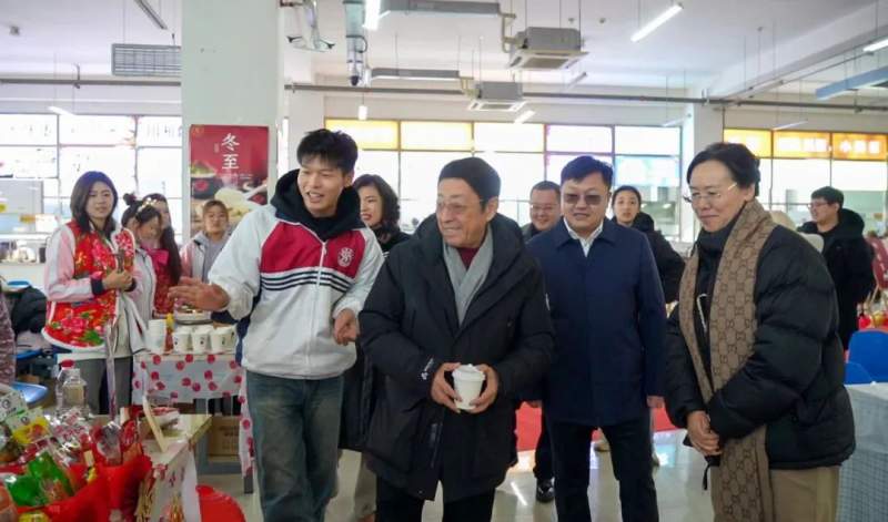 1713004754129159.jpg 640.jpg